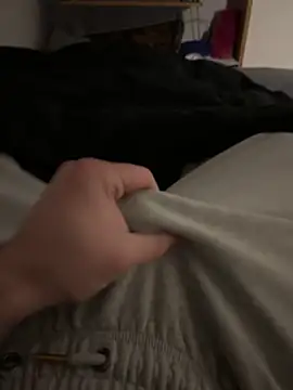 Snapshot of GeilerjungSchwanz chatting on February 5, 4:55 pm GeilerjungSchwanz online show from February 5, 4:55 pm