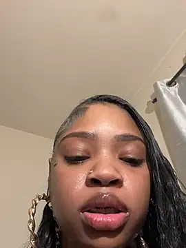 Snapshot of cumforyannna chatting on February 14, 9:39 am cumforyannna online show from February 14, 9:39 am