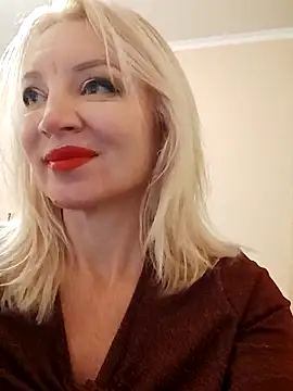 Snapshot of MiraStar984 chatting on February 6, 3:48 pm MiraStar984 online show from February 6, 3:48 pm