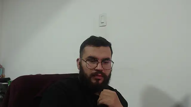 Snapshot of Jonh_Jodson chatting on April 30, 5:25 am Jonh Jodson online show from April 30, 5:25 am