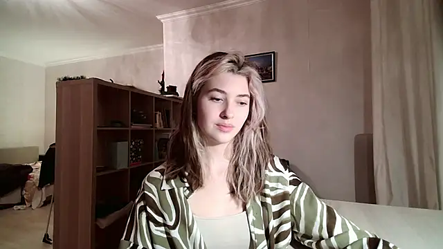 Dia DeAmas online show from February 12, 2:56 pm