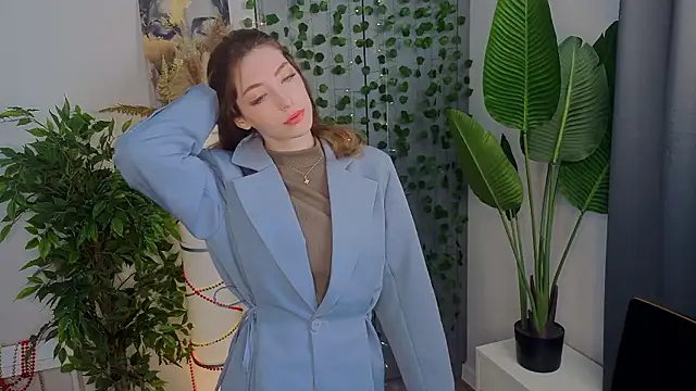 BrianneMallory online show from February 4, 6:19 am