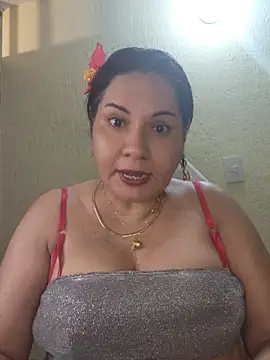 Snapshot of Afrodita_venus_squirt chatting on May 4, 4:19 am Afrodita venus squirt online show from May 4, 4:19 am