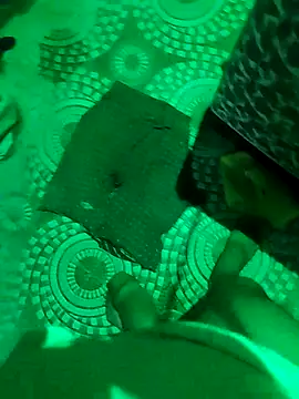 Snapshot of sevanty77 chatting on February 5, 12:04 am sevanty77 online show from February 5, 12:04 am