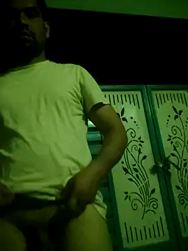 Snapshot of sevanty77 chatting on February 25, 11:47 pm sevanty77 online show from February 25, 11:47 pm