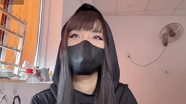 Snapshot of Tieu-May chatting on February 14, 5:15 am Tieu-May online show from February 14, 5:15 am