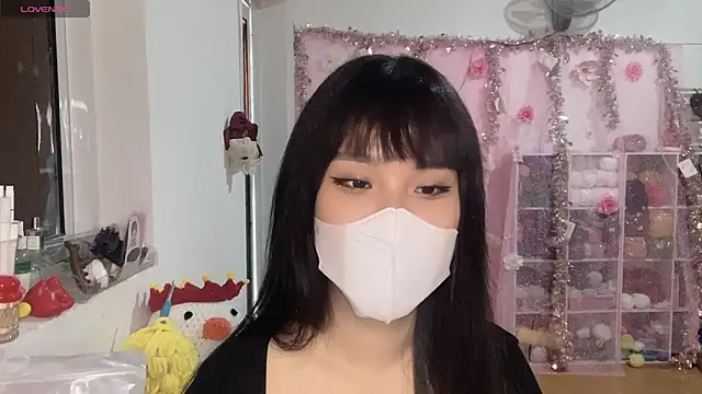 Tieu-May online show from March 11, 8:53 am