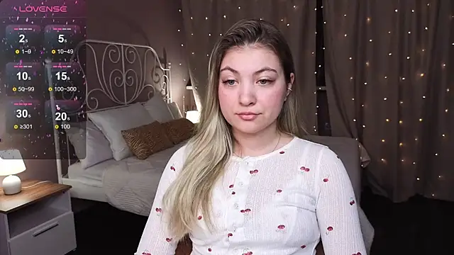 Snapshot of Angel__Grace chatting on February 5, 12:15 am Angel Grace online show from February 5, 12:15 am