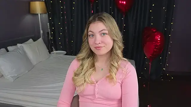 Snapshot of Angel__Grace chatting on February 11, 12:04 am Angel Grace online show from February 11, 12:04 am