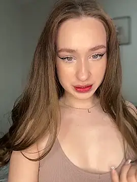 Snapshot of cuteeyesbaby chatting on February 10, 2:15 am cuteeyesbaby online show from February 10, 2:15 am
