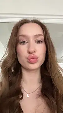 Snapshot of cuteeyesbaby chatting on April 10, 9:47 am cuteeyesbaby online show from April 10, 9:47 am