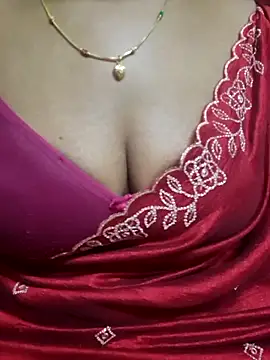 Snapshot of tamil-Diya90 chatting on February 16, 10:22 am tamil-Diya90 online show from February 16, 10:22 am