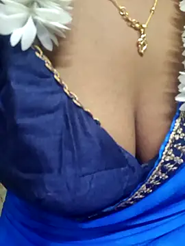 Snapshot of tamil-Diya90 chatting on May 19, 6:03 pm tamil-Diya90 online show from May 19, 6:03 pm