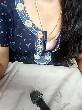 Snapshot of tamil-monisha chatting on February 1, 7:18 am tamil-monisha online show from February 1, 7:18 am