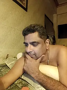 Snapshot of hardnhornybull chatting on February 2, 7:45 pm hardnhornybull online show from February 2, 7:45 pm