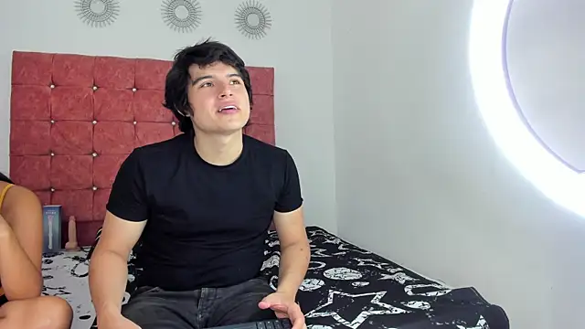 Mr increible elastigirl online show from January 8, 8:33 pm