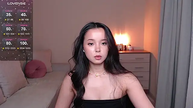 lia hetty online show from November 1, 1:46 pm