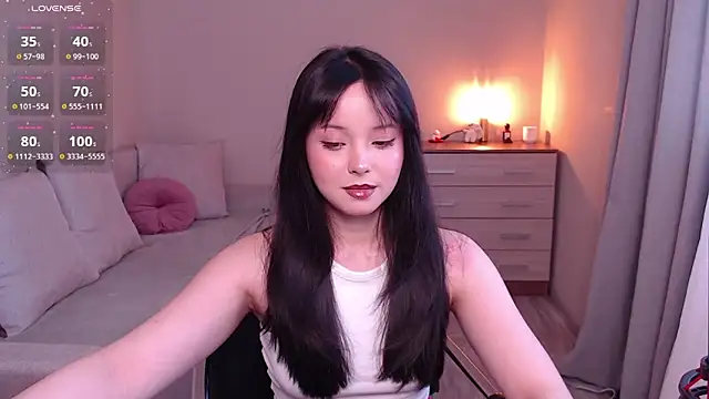 lia hetty online show from March 13, 2:12 pm