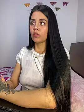 sophyy white online show from February 2, 10:41 pm