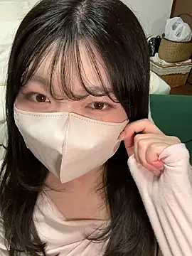 Snapshot of __Yui_ chatting on April 5, 12:02 pm Yui online show from April 5, 12:02 pm