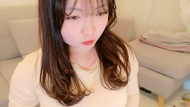 Snapshot of __Yui_ chatting on April 9, 12:54 am Yui online show from April 9, 12:54 am