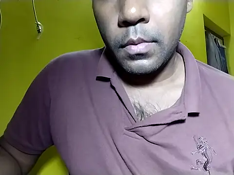 Snapshot of Lucky___05 chatting on March 2, 5:41 am Lucky 05 online show from March 2, 5:41 am