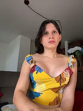 Snapshot of milablossom01 chatting on July 28, 3:21 pm milablossom01 online show from July 28, 3:21 pm