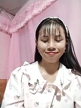 Snapshot of Wily-06 chatting on June 21, 11:24 am Wily-06 online show from June 21, 11:24 am