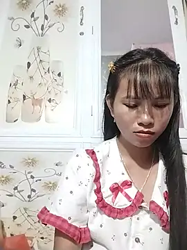Snapshot of Wily-06 chatting on July 14, 10:21 am Wily-06 online show from July 14, 10:21 am