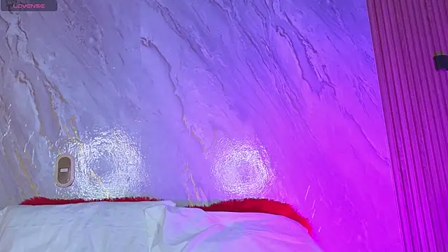 LolaHoneyy online show from January 10, 5:09 am