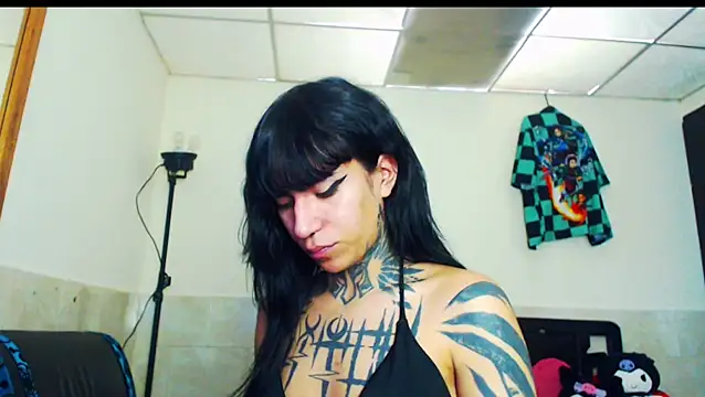 jazmin wolf online show from February 1, 5:00 pm