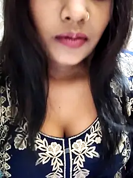 Snapshot of SA-K-SHI chatting on February 12, 5:19 pm SA-K-SHI online show from February 12, 5:19 pm
