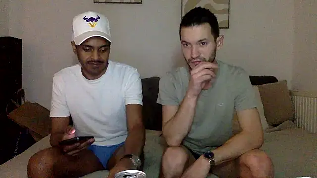 batschi0512 online show from January 18, 10:57 pm