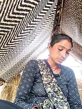 lodhi8080 online show from April 6, 4:46 am