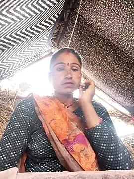 lodhi8080 online show from April 7, 8:15 am