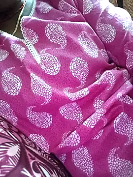 Snapshot of Meena_Meenakshi chatting on February 8, 5:49 pm Meena Meenakshi online show from February 8, 5:49 pm