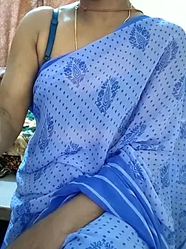 Snapshot of Meena_Meenakshi chatting on March 3, 4:29 am Meena Meenakshi online show from March 3, 4:29 am