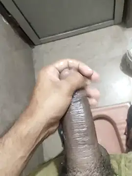 8inchhere online show from February 8, 9:07 pm