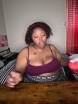 Chocolatebunnyxx96 online show from March 3, 9:42 pm