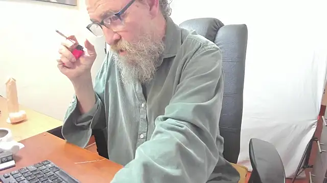 Uncle Hottie online show from February 15, 7:54 pm