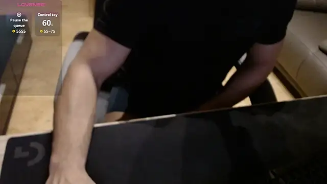 sensualman90 online show from February 8, 8:56 pm