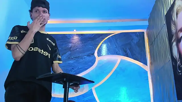 Lucas hot 20 online show from February 17, 4:53 am