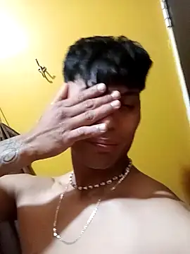 BrandonMendez6 online show from April 19, 2:16 pm