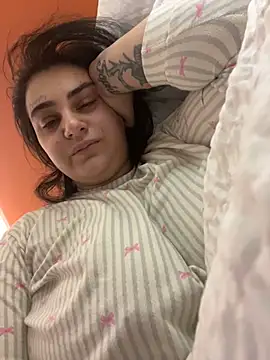 Snapshot of LadyxOnyx chatting on January 6, 3:49 pm LadyxOnyx online show from January 6, 3:49 pm