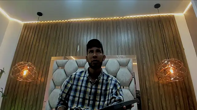 Snapshot of james__walsh chatting on February 20, 7:47 pm james walsh online show from February 20, 7:47 pm