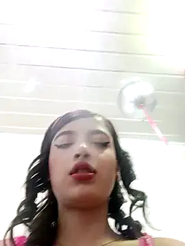 honeyluxe  online show from February 10, 4:05 am