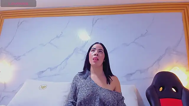 Snapshot of melanie_gale chatting on January 14, 3:23 am melanie gale online show from January 14, 3:23 am