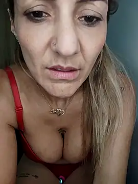 Snapshot of Monita_Med chatting on February 24, 2:42 am Monita Med online show from February 24, 2:42 am