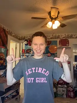 SugarNCinnamon online show from February 13, 3:30 pm