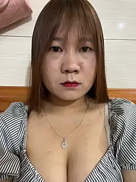 Liness101 online show from February 6, 2:27 am